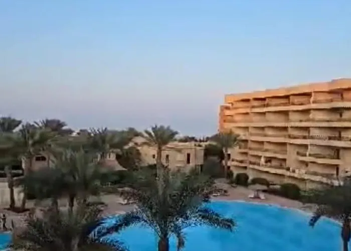 Palma Resort, *